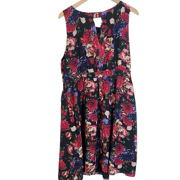 ModCloth Flaunts & Needs Dark Floral Rose Chiffon Keyhole Midi Dress Plus Sz 2X - Picture 2 of 14
